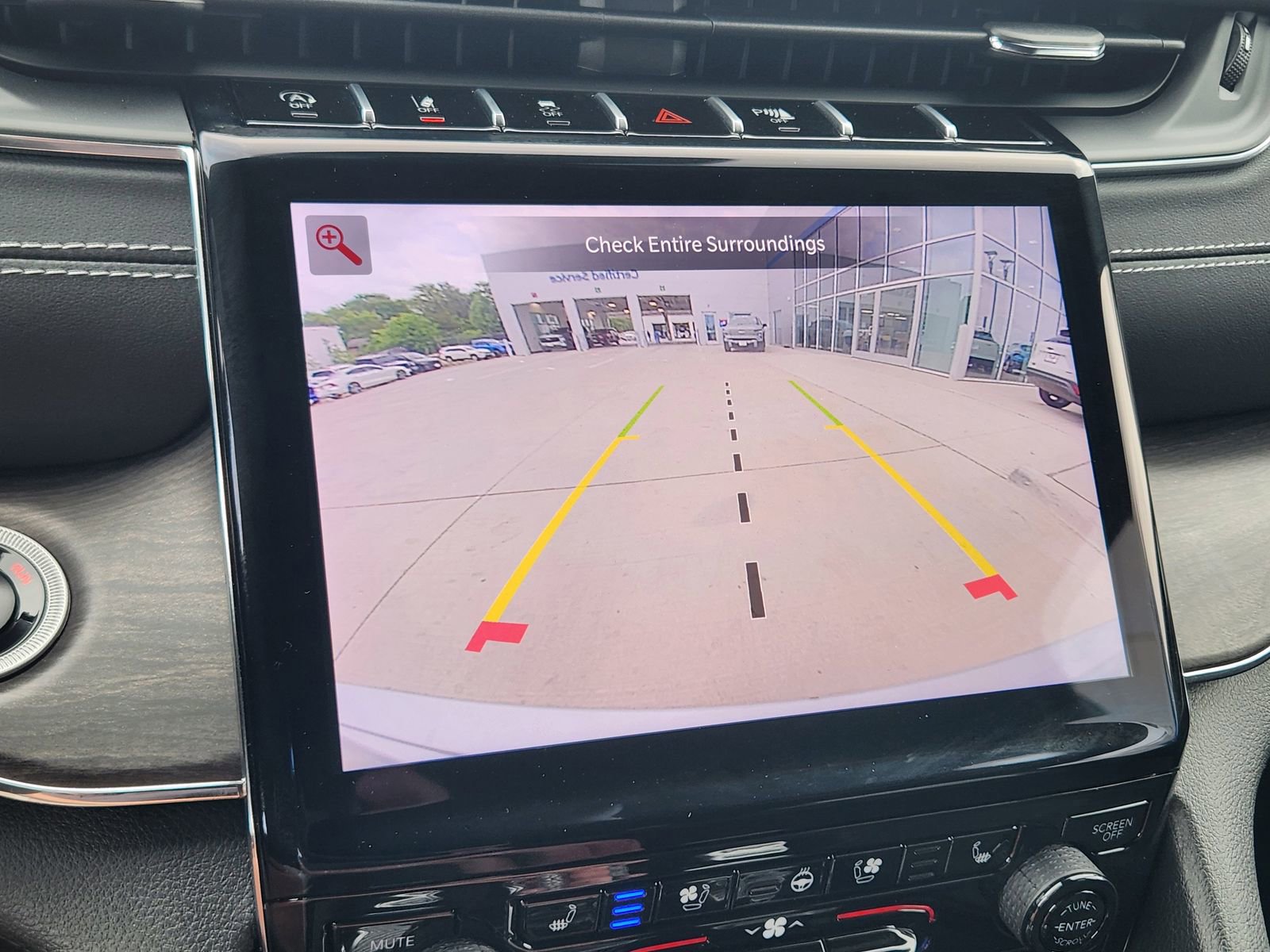 Used 2024 Jeep Grand Cherokee Overland image 18