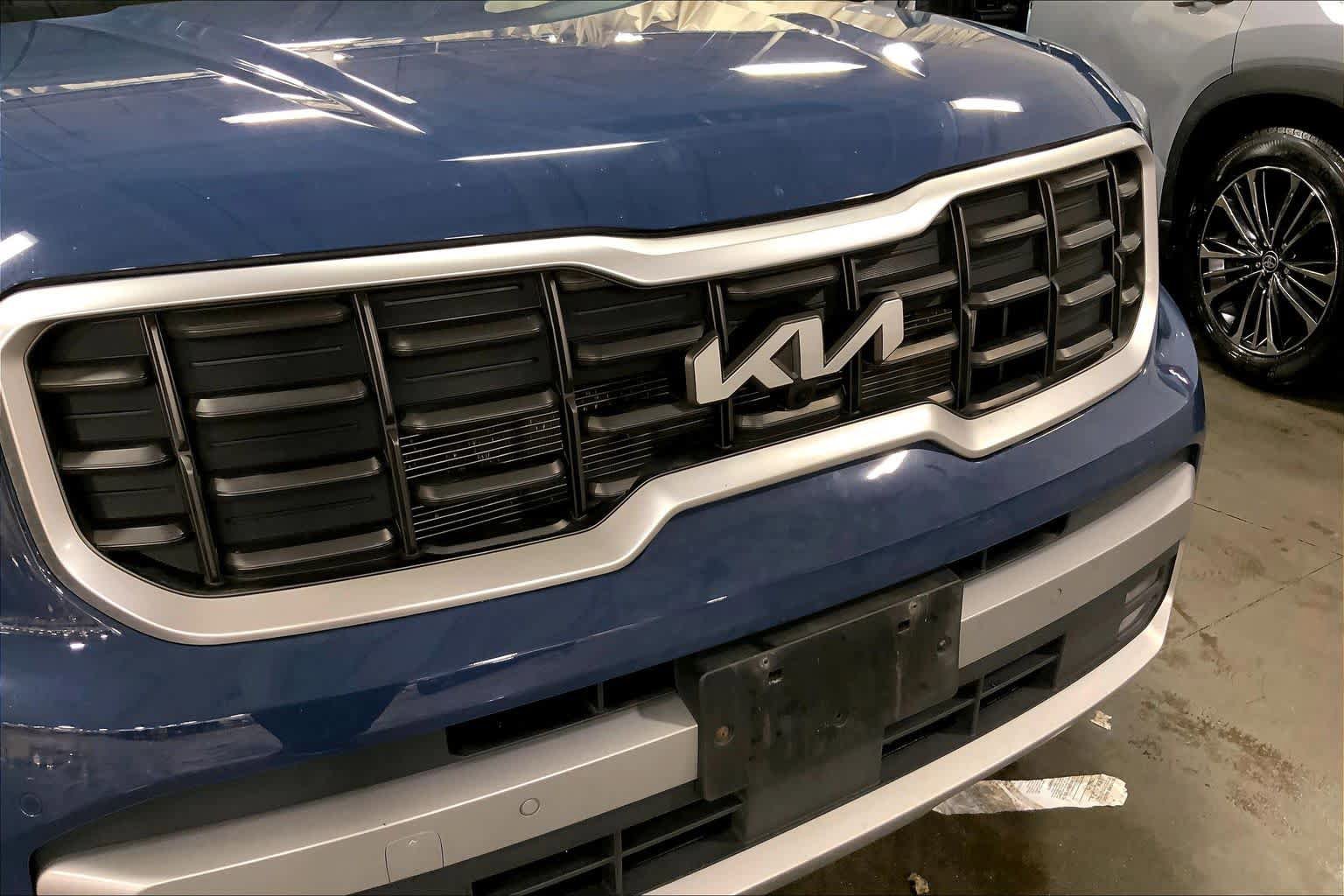 Used 2023 Kia Telluride SX Prestige AWD/4WD image 30
