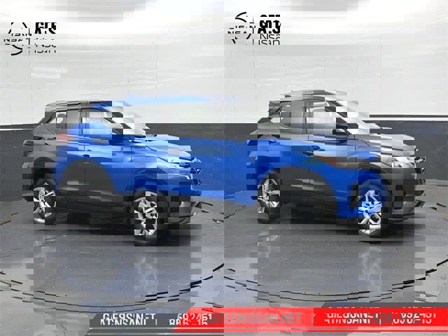 New 2025 Nissan Kicks Play S