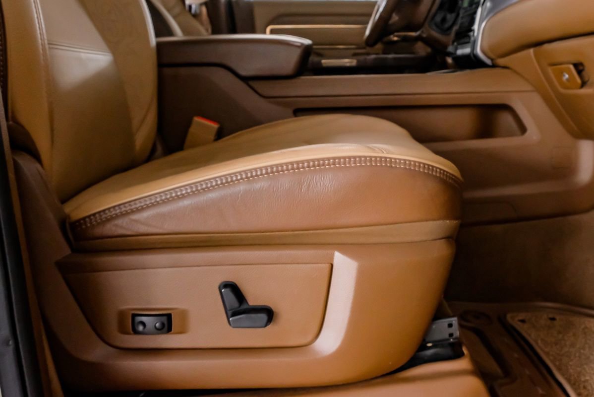 Used 2020 RAM 3500 Limited image 32