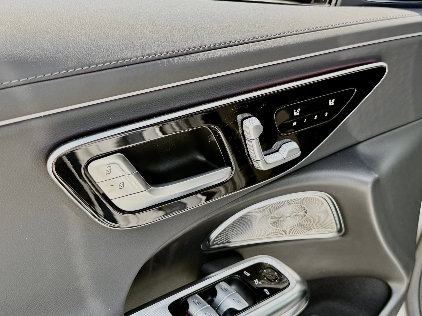 New 2026 Mercedes-Benz E 450 4MATIC Sedan image 17