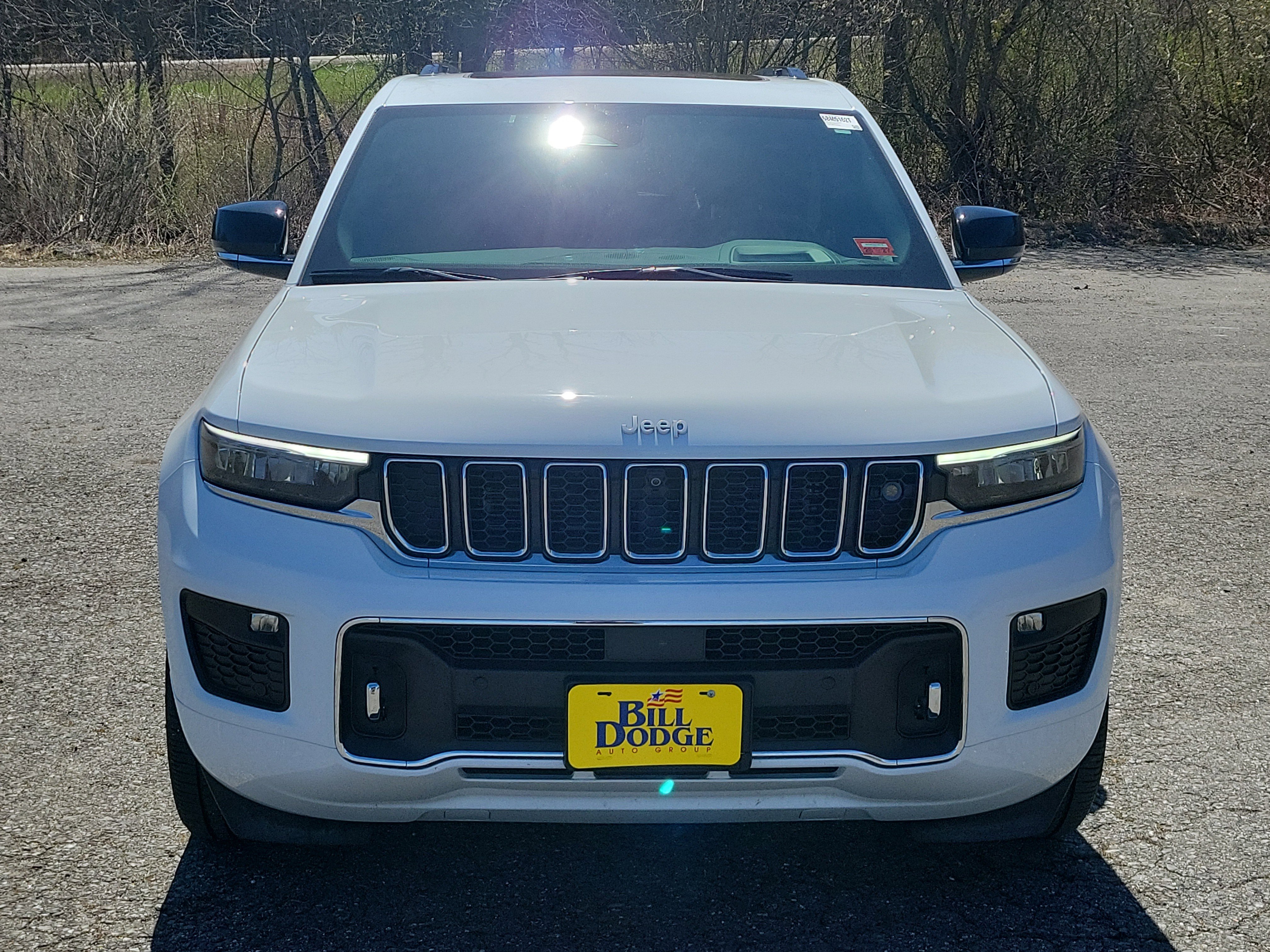 Used 2025 Jeep Grand Cherokee Overland w/ Adv Protech Group III AWD/4WD image 2