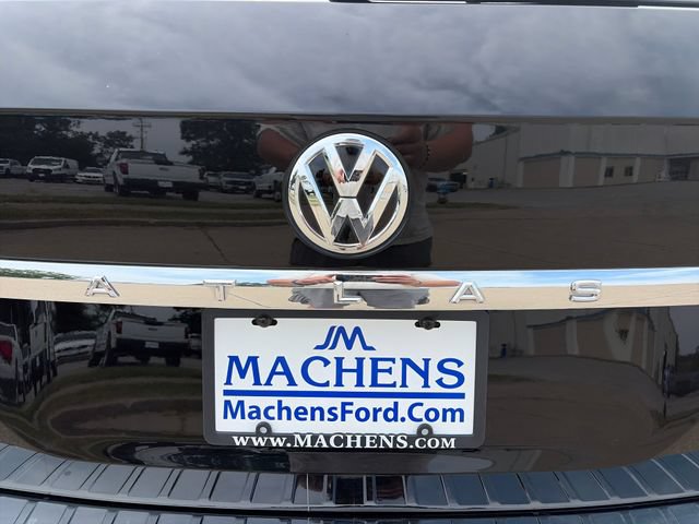 Used 2018 Volkswagen Atlas SEL AWD/4WD image 35