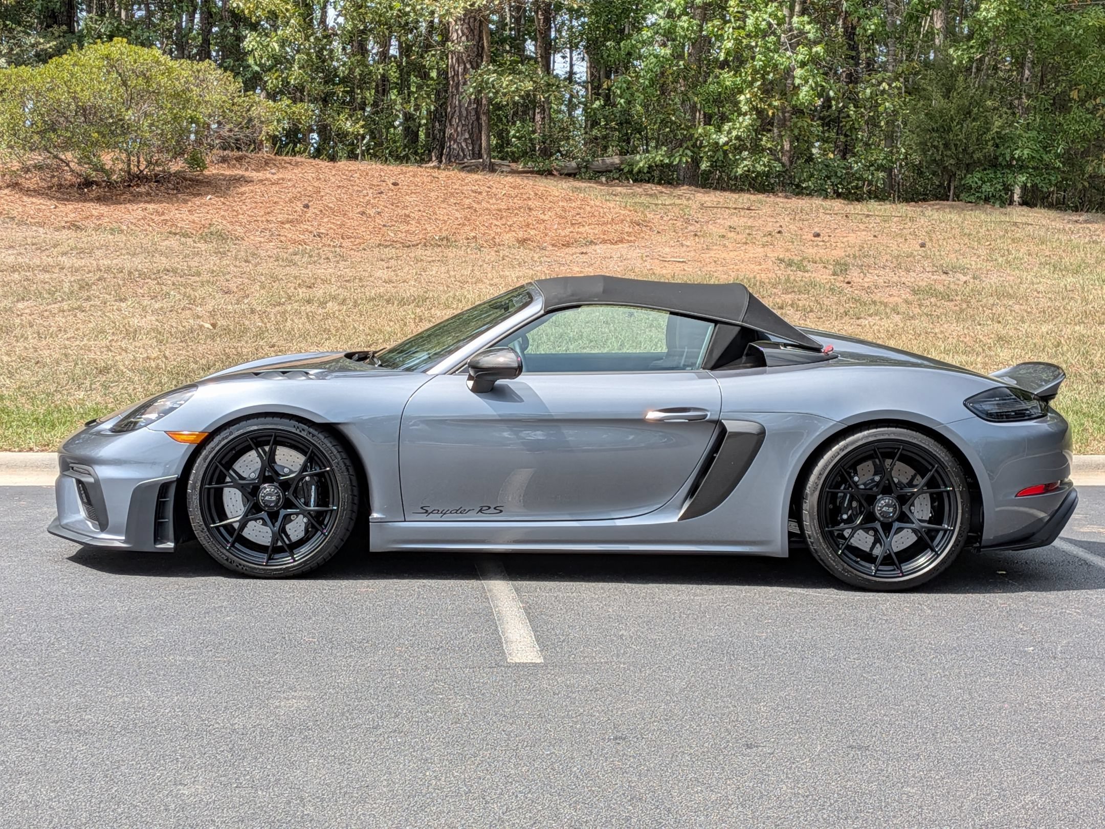 Certified 2024 Porsche 718 Boxster Spyder RS RWD image 2