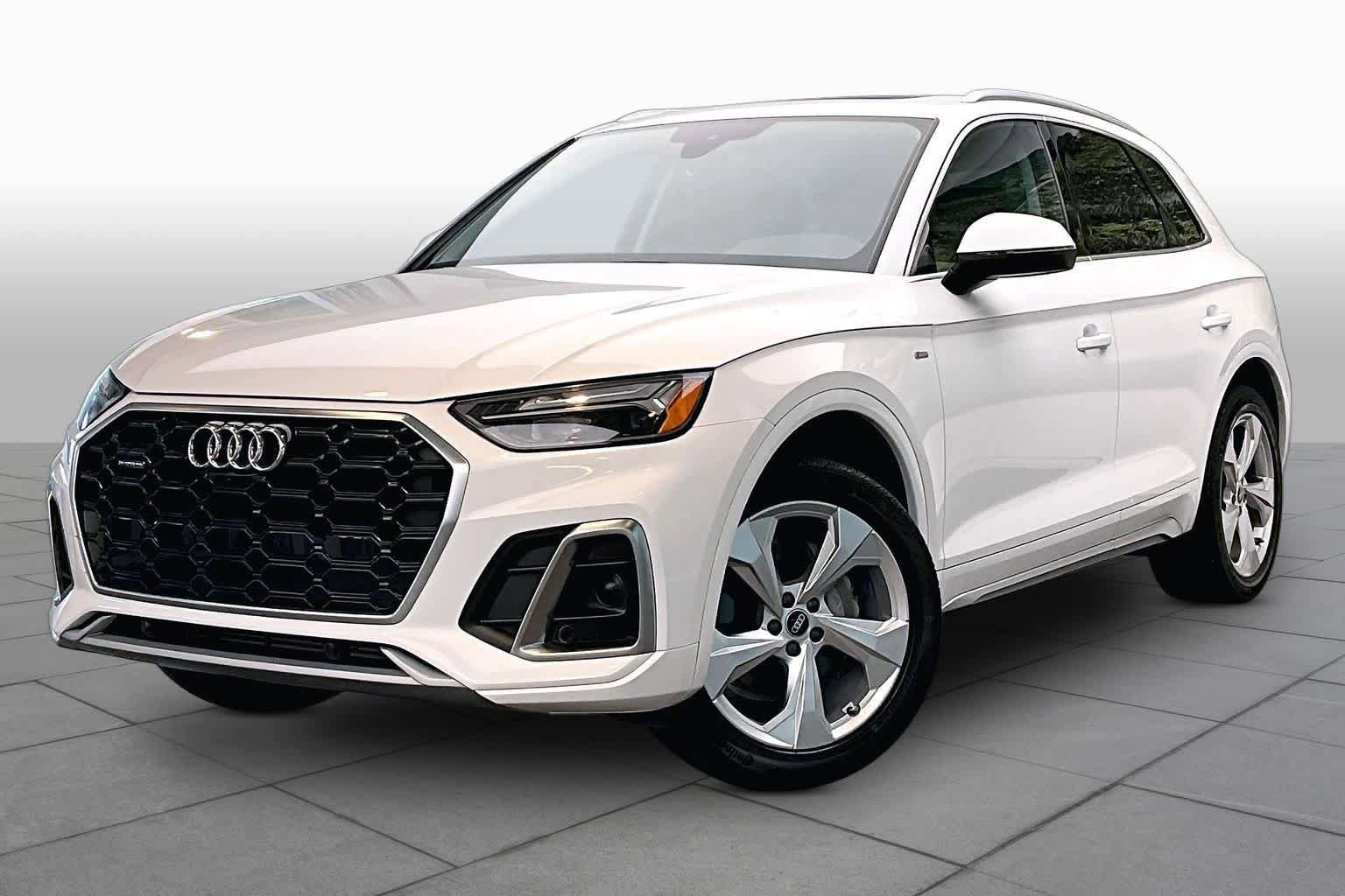 Used 2023 Audi Q5 2.0T Premium Plus w/ Premium Plus Package AWD/4WD image 2