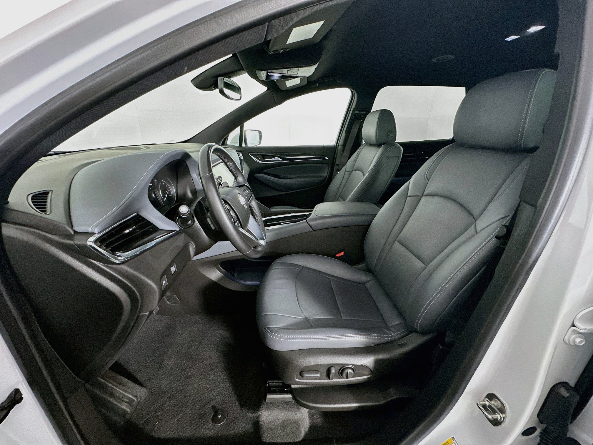 Used 2023 Buick Enclave Essence FWD image 13