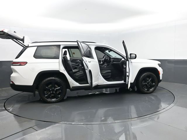 Used 2022 Jeep Grand Cherokee L Altitude image 31