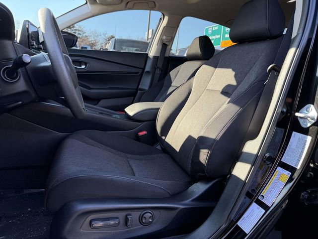 Used 2023 Honda Accord EX image 12