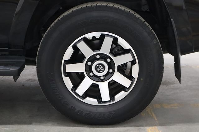 Used 2022 Toyota 4Runner TRD Off-Road Premium image 41