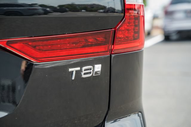 New 2026 Volvo XC60 T8 Ultra w/ Protection Package Premier AWD/4WD image 8