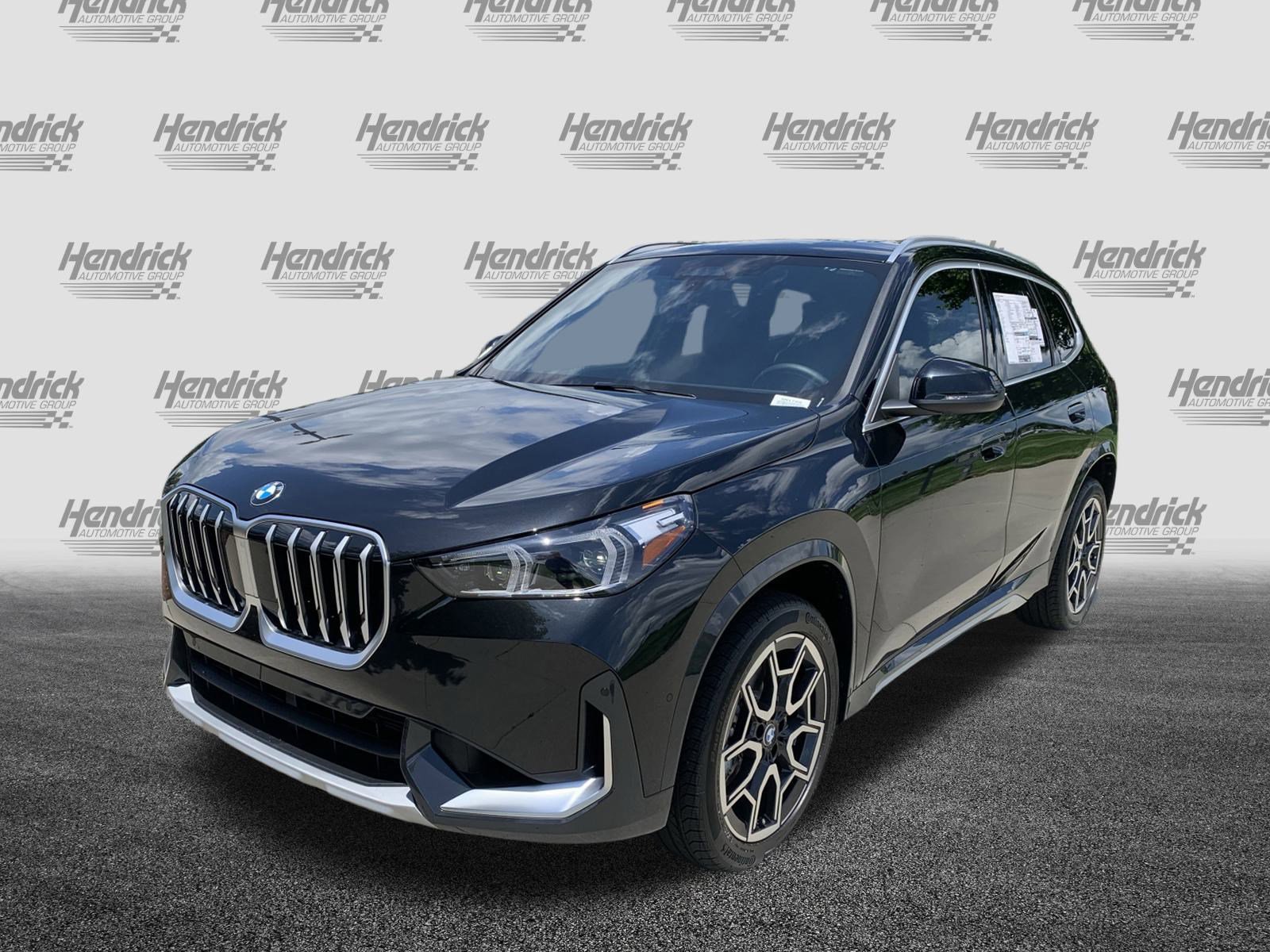 Used 2025 BMW X1 xDrive28i w/ Convenience Package image 5