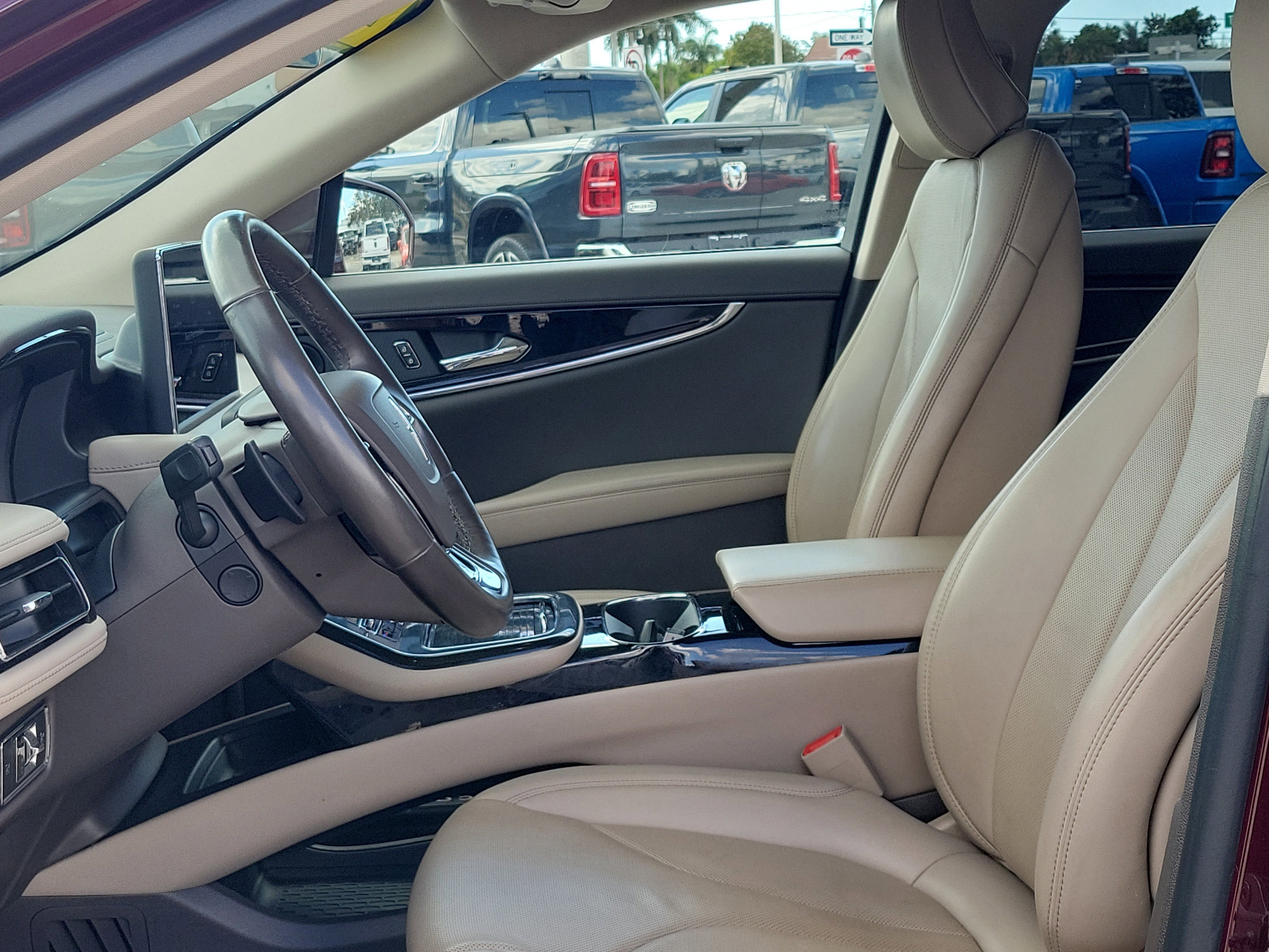 Used 2022 Lincoln Nautilus Reserve w/ Equipment Group 201A image 23