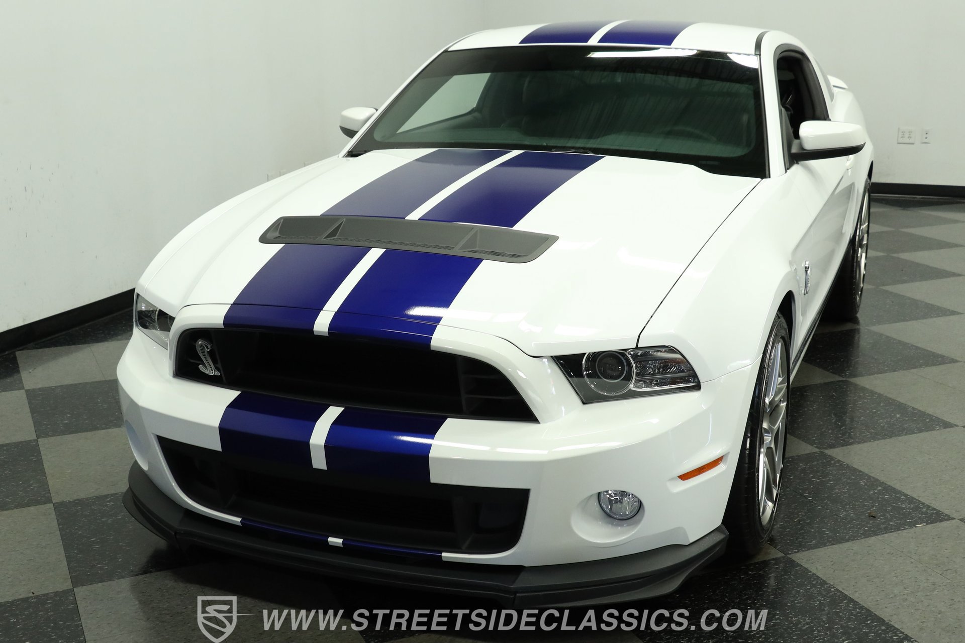 Used 2014 Ford Mustang Shelby GT500 RWD image 17