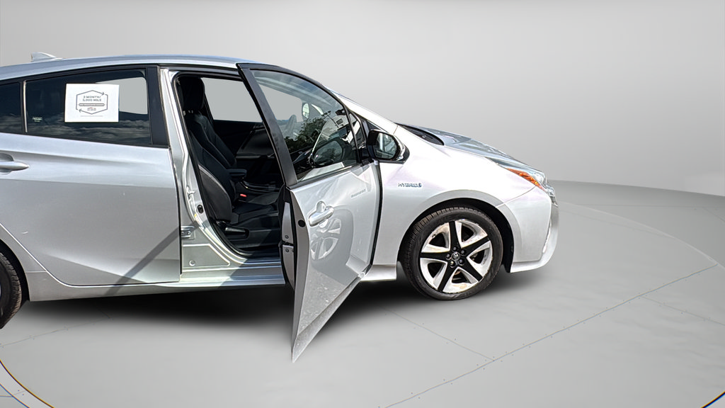 Used 2016 Toyota Prius Three Touring FWD image 24