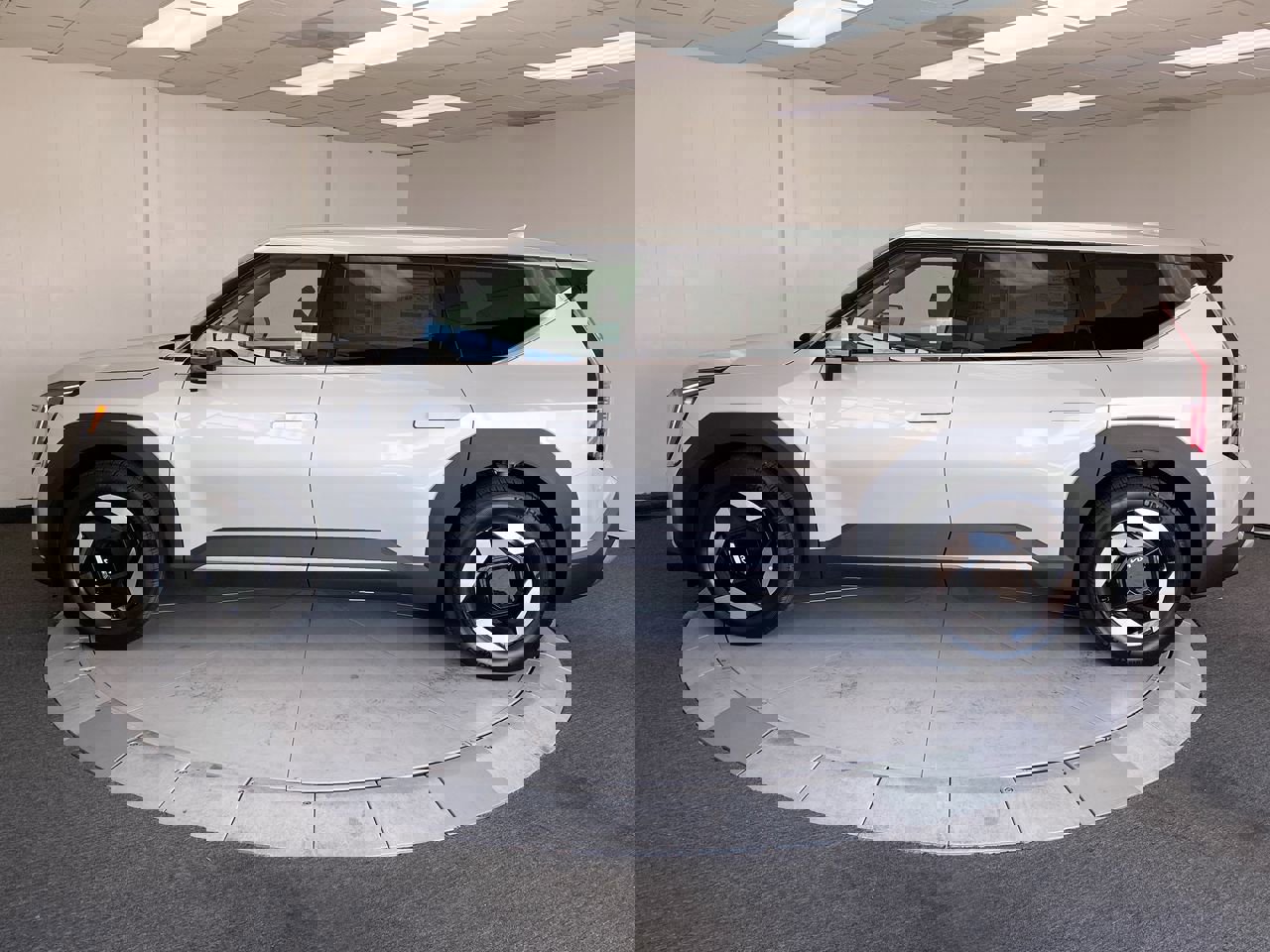 New 2026 Kia EV9 Light image 2