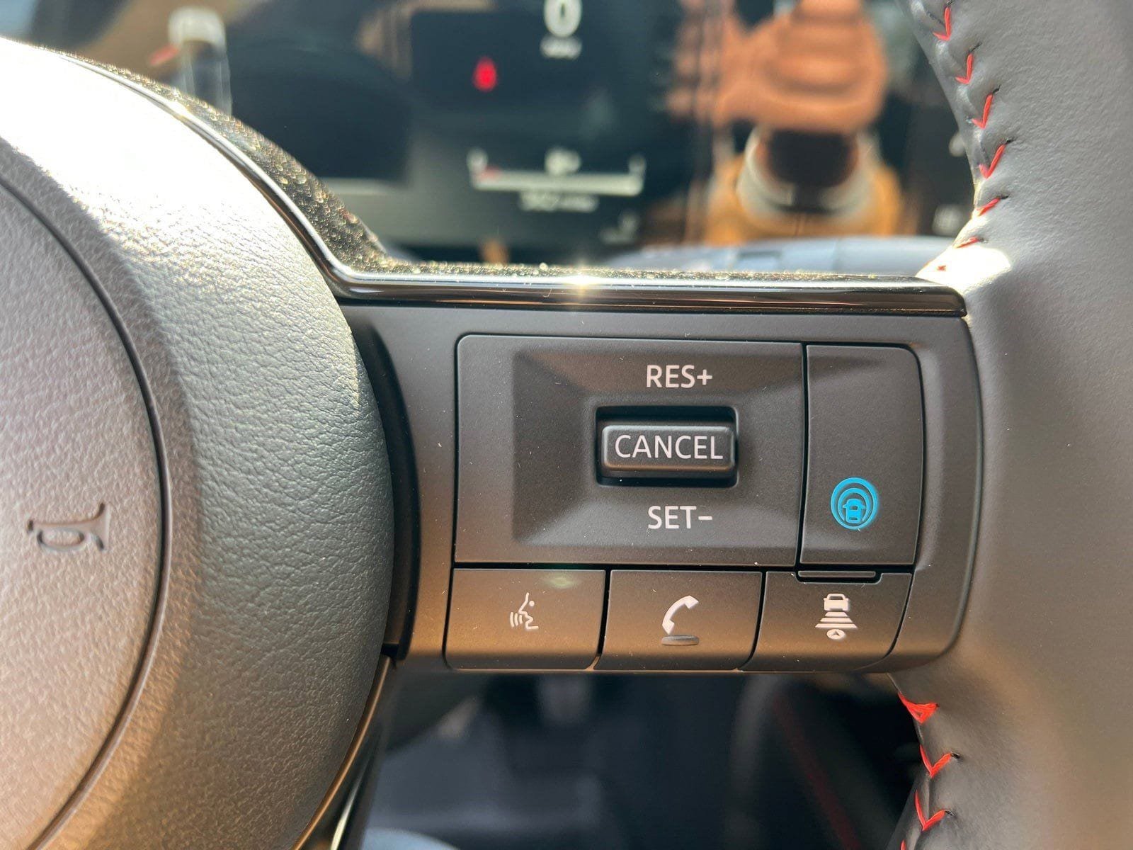 New 2026 Nissan Kicks SR w/ Cold Weather Package FWD image 29