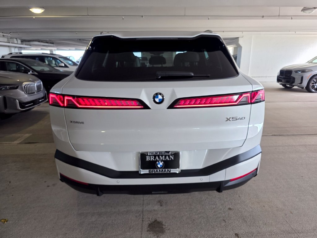 New 2027 BMW X5 xDrive50e w/ Climate Package AWD/4WD image 5