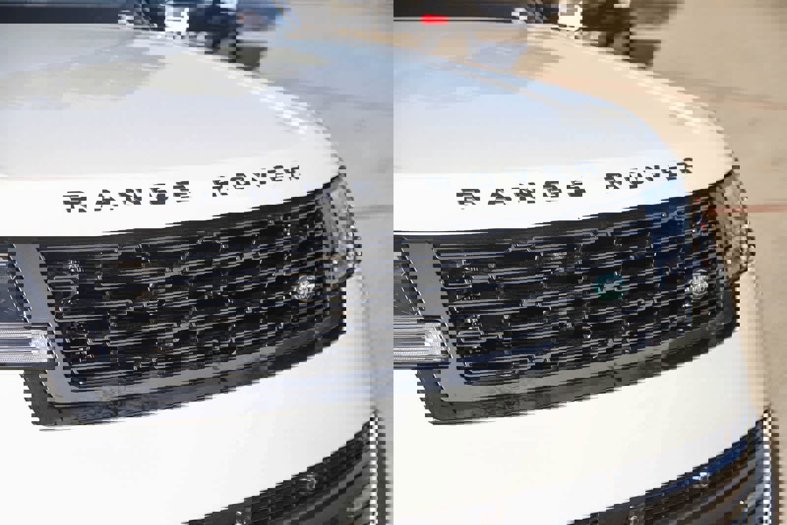 New 2026 Land Rover Range Rover Long Wheelbase SE image 5