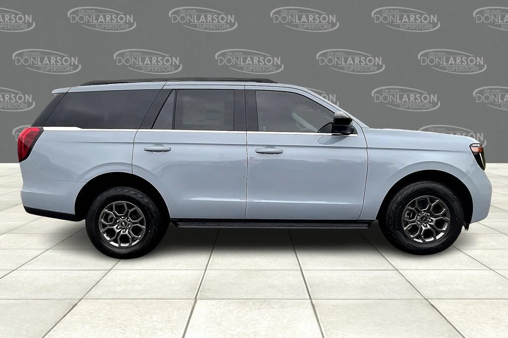Certified 2025 Ford Expedition Active AWD/4WD image 5