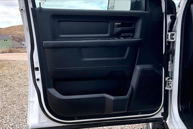 Used 2022 RAM 3500 Tradesman w/ Safety Group image 20