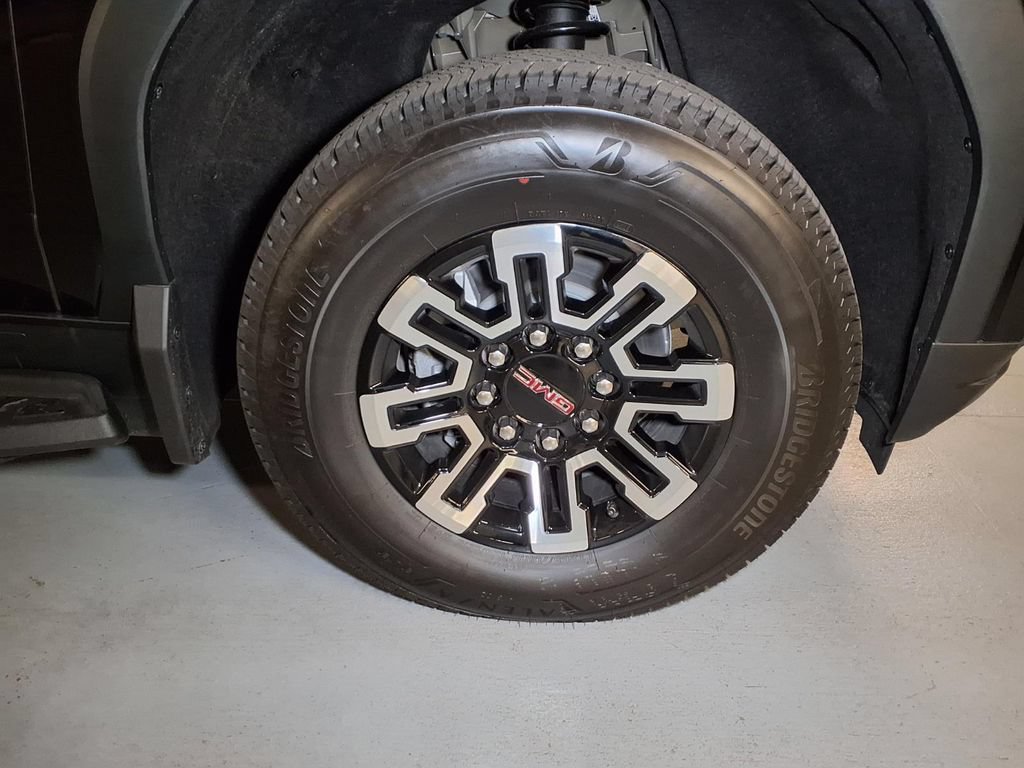 Used 2026 GMC Sierra EV Elevation AWD/4WD image 5