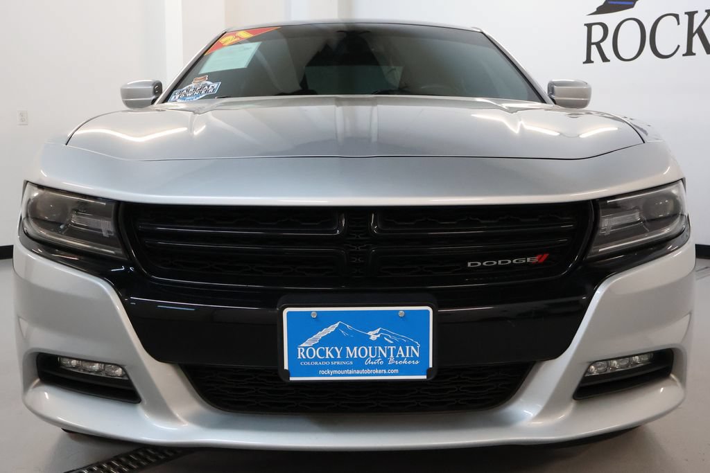 Used 2020 Dodge Charger SXT AWD/4WD image 2