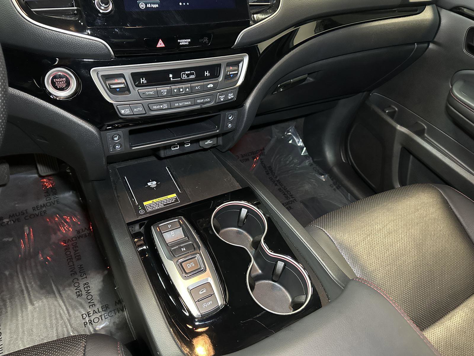 Certified 2024 Honda Passport Black Edition image 29