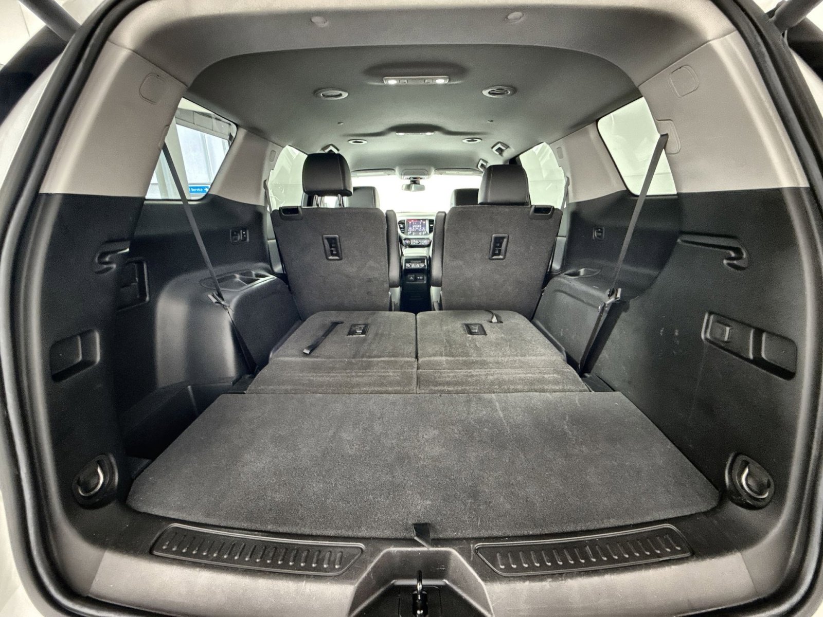 Used 2023 GMC Acadia SLT w/ Preferred Package image 26