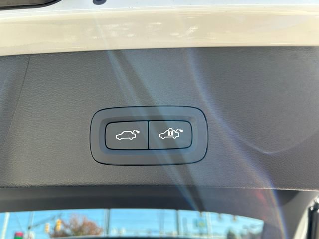 New 2026 Volvo XC40 B5 Plus w/ Climate Package image 13