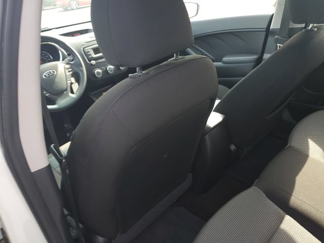 Used 2017 Kia Forte LX FWD image 13