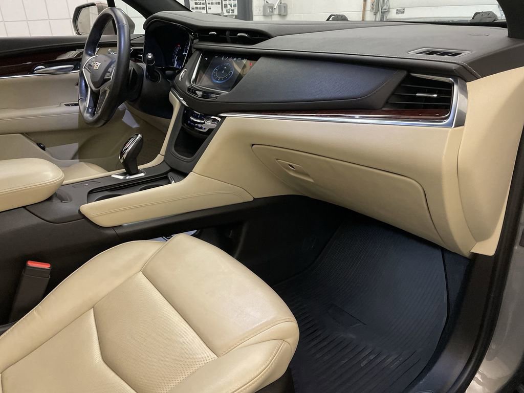 Used 2019 Cadillac XT5 Luxury FWD image 24