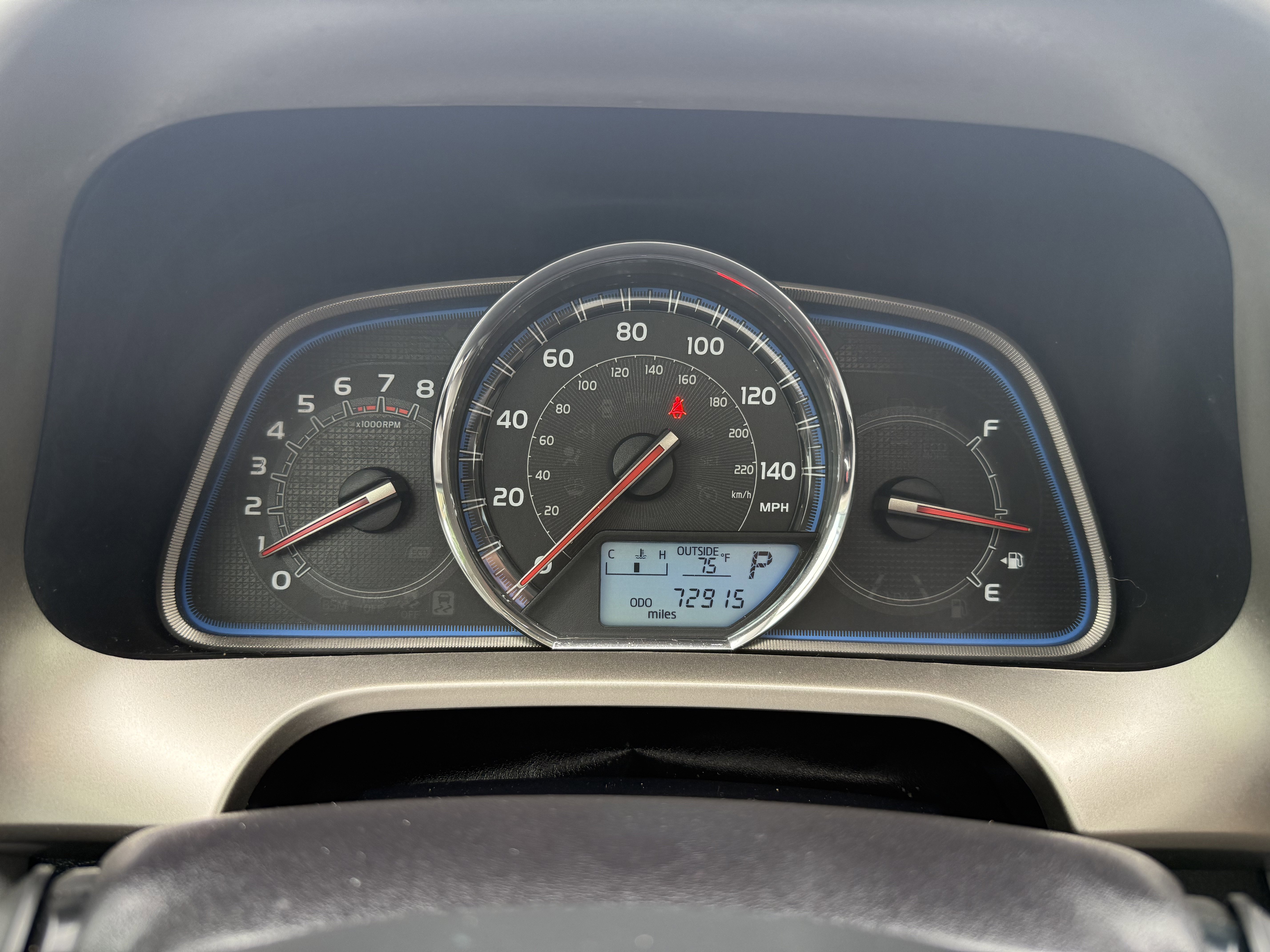 Used 2015 Toyota RAV4 Limited image 12