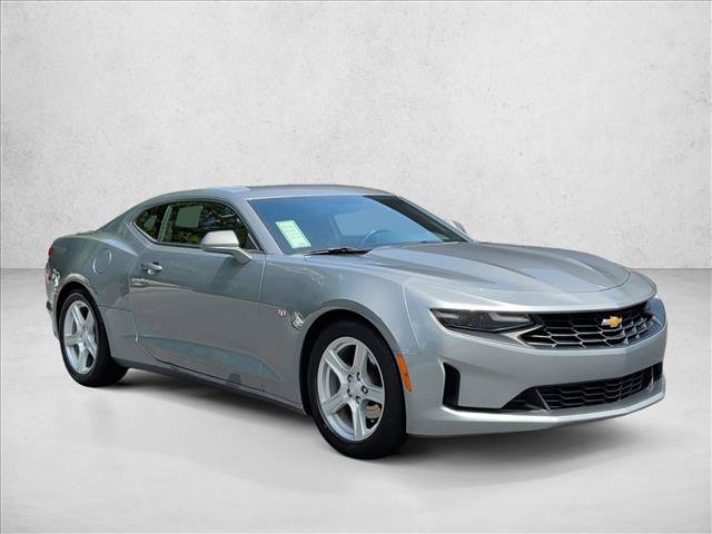 Used 2023 Chevrolet Camaro LT RWD image 3