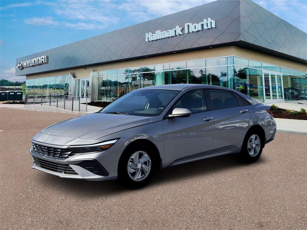 New 2026 Hyundai Elantra SE image 2