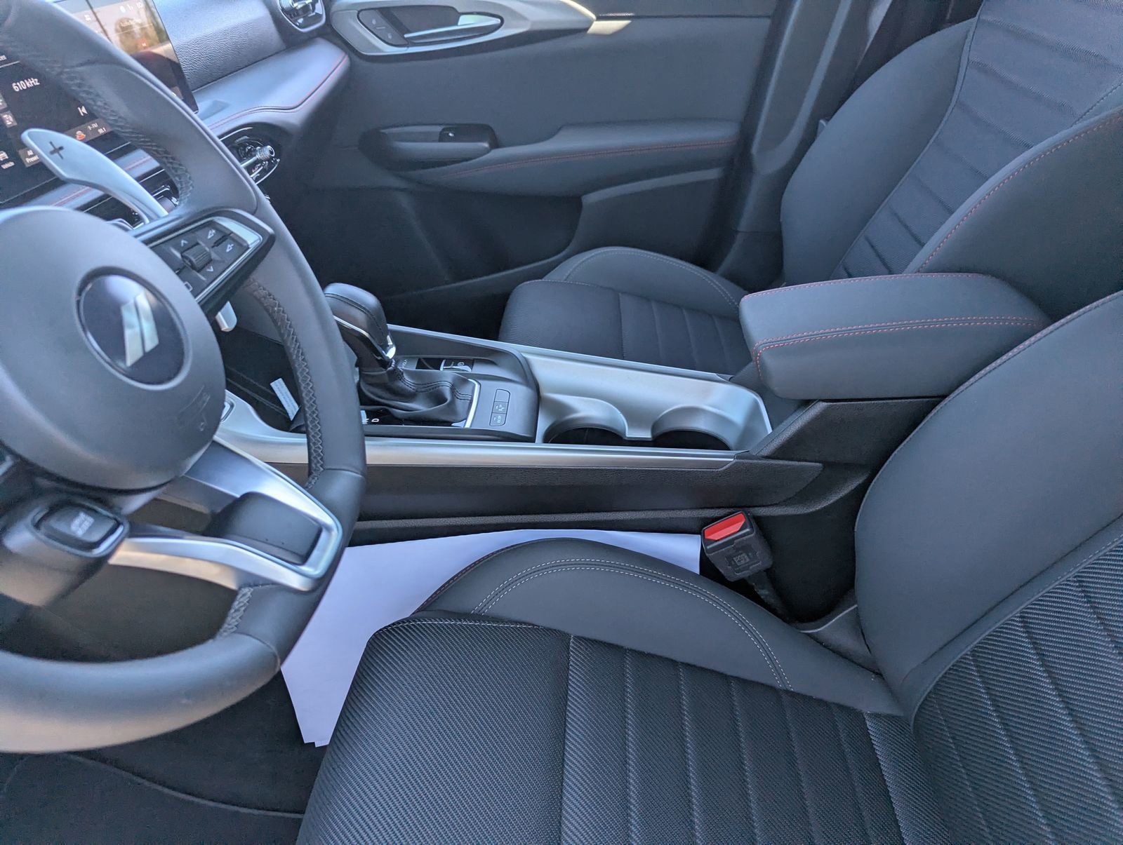 Used 2024 Dodge Hornet R/T w/ R/T Blacktop Package image 18