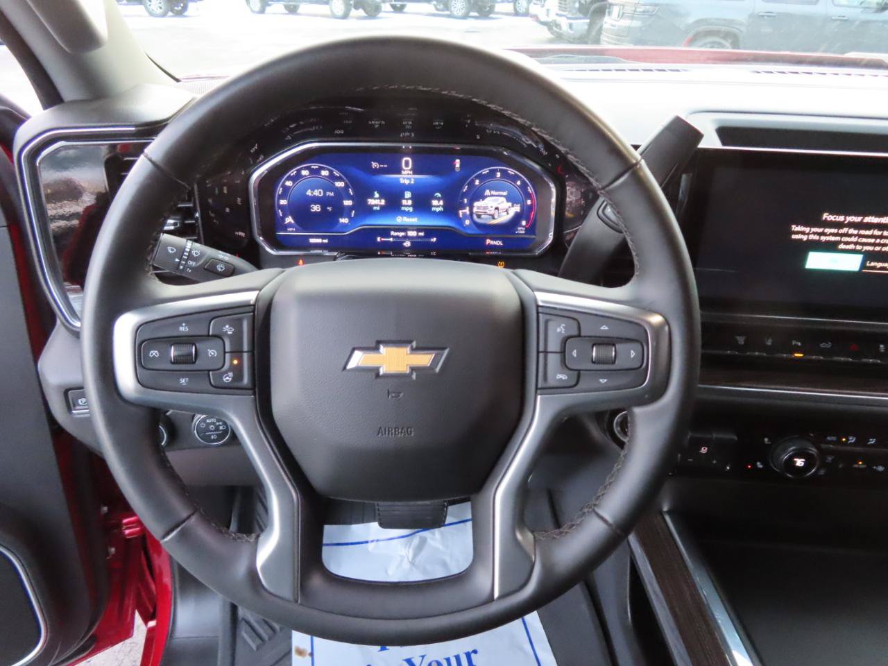 Used 2024 Chevrolet Silverado 2500 LT AWD/4WD image 37
