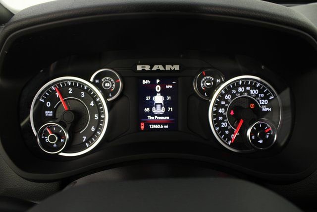 Used 2024 RAM 2500 Big Horn w/ Bed Utility Group image 11