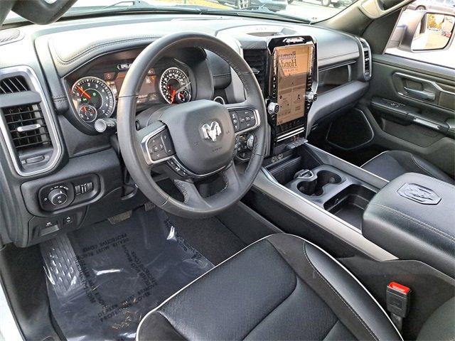 Used 2025 RAM 1500 Laramie image 16