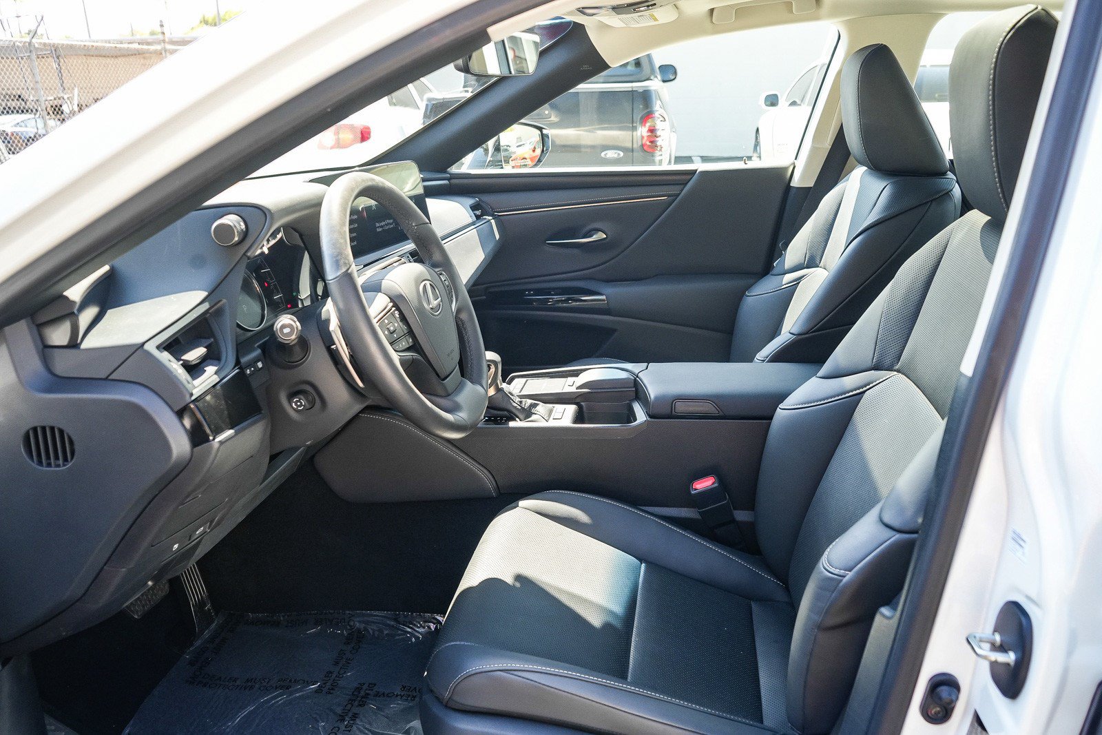 Used 2022 Lexus ES 300h w/ Premium Package FWD image 17