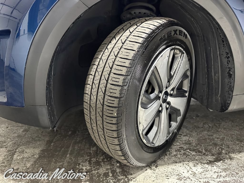 Used 2019 Kia Niro LX FWD image 31