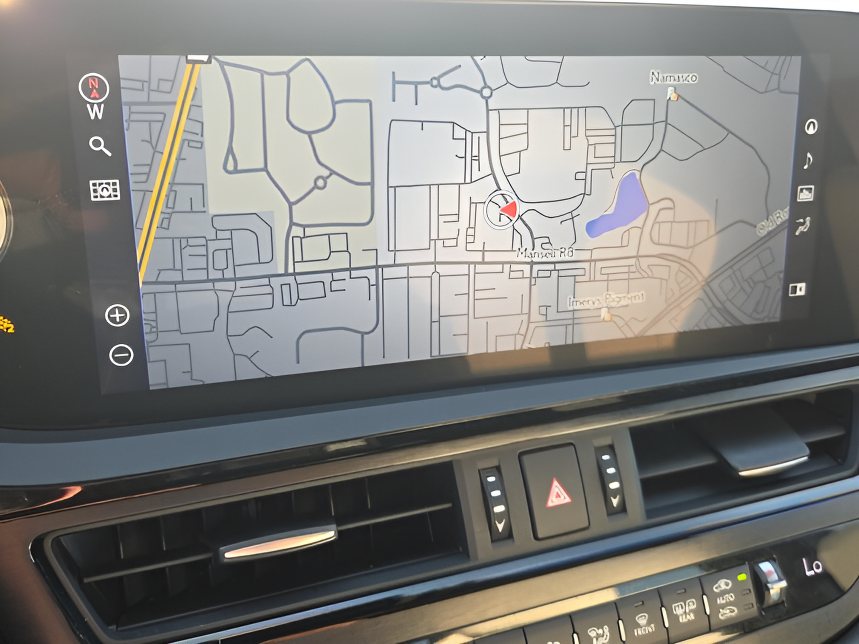 Certified 2022 Lexus ES 350 F Sport w/ Accessory Package 2 FWD image 17