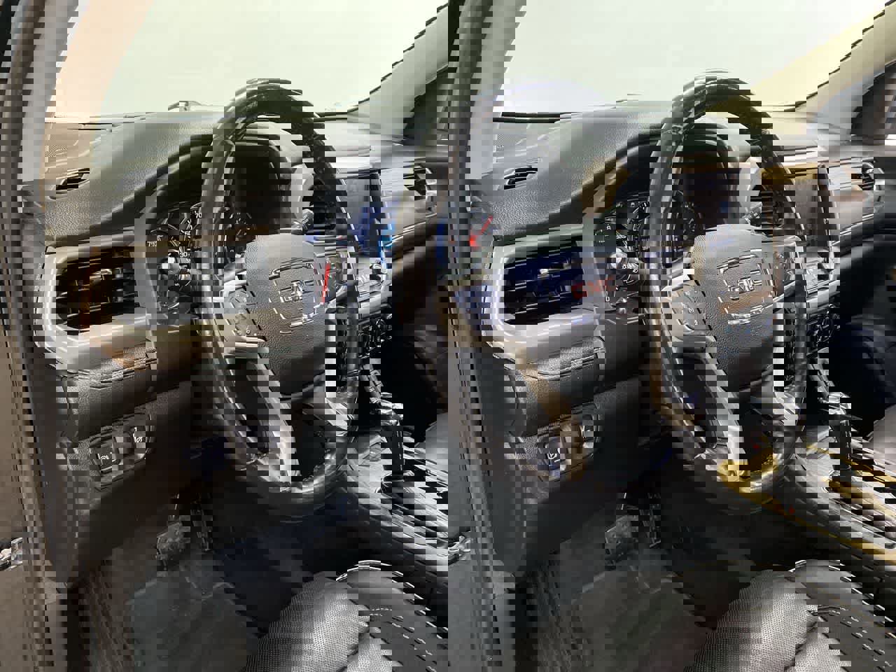 Used 2018 GMC Acadia Denali w/ Technology Package image 2