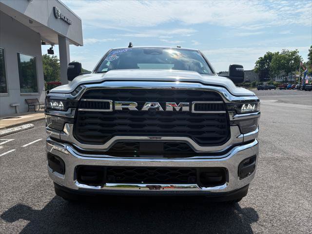 Certified 2025 RAM 2500 Big Horn AWD/4WD image 4