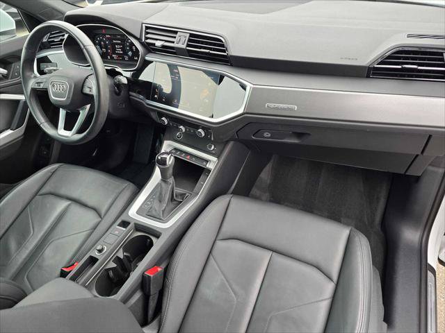 Certified 2023 Audi Q3 2.0T Premium w/ Convenience Package AWD/4WD image 10