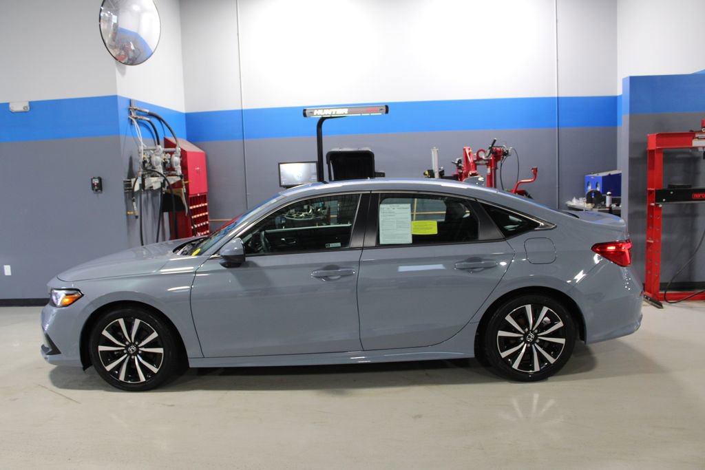 Used 2024 Honda Civic EX image 17