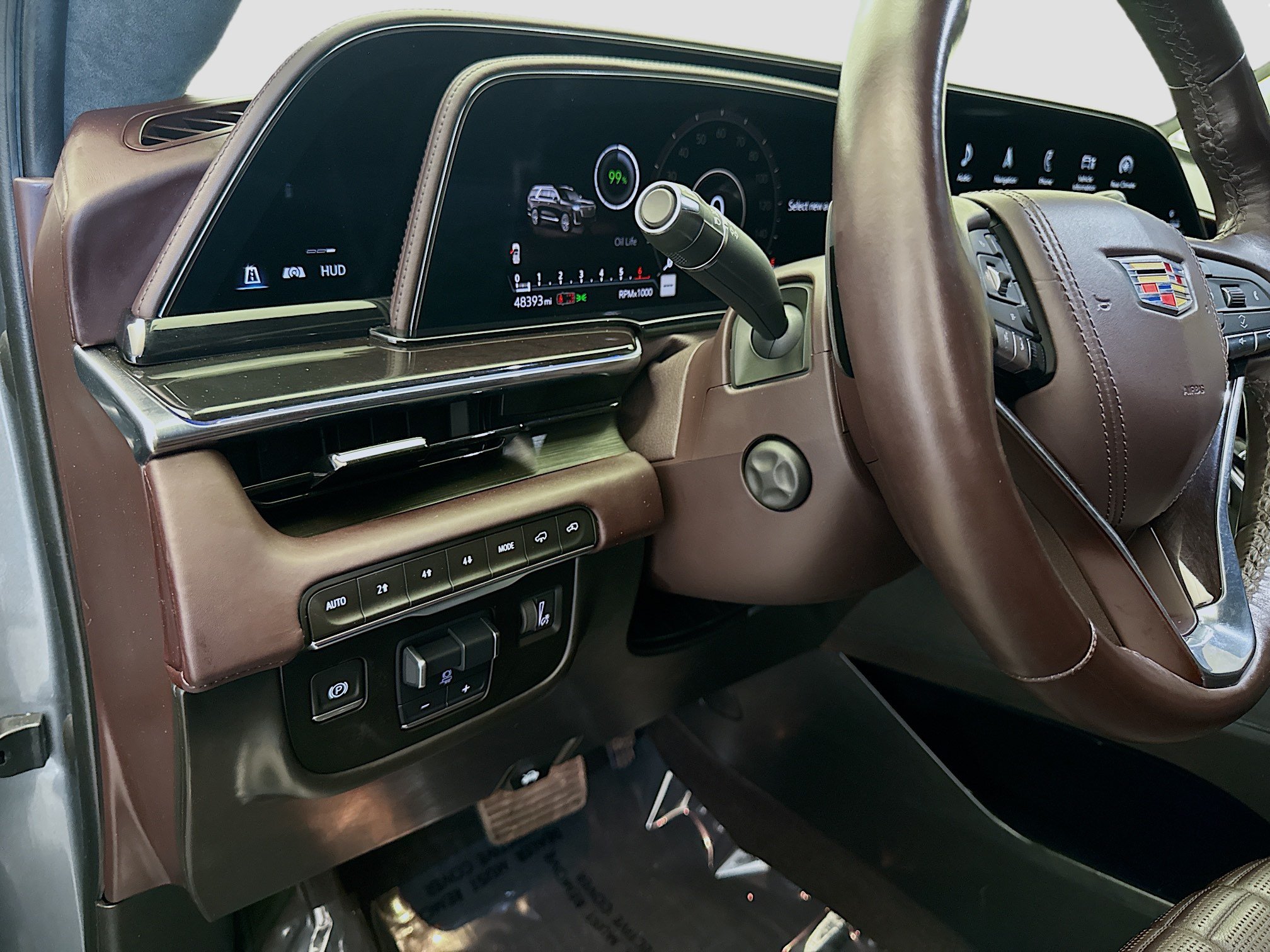 Used 2022 Cadillac Escalade ESV Sport Platinum w/ LPO, ONYX Package AWD/4WD image 12