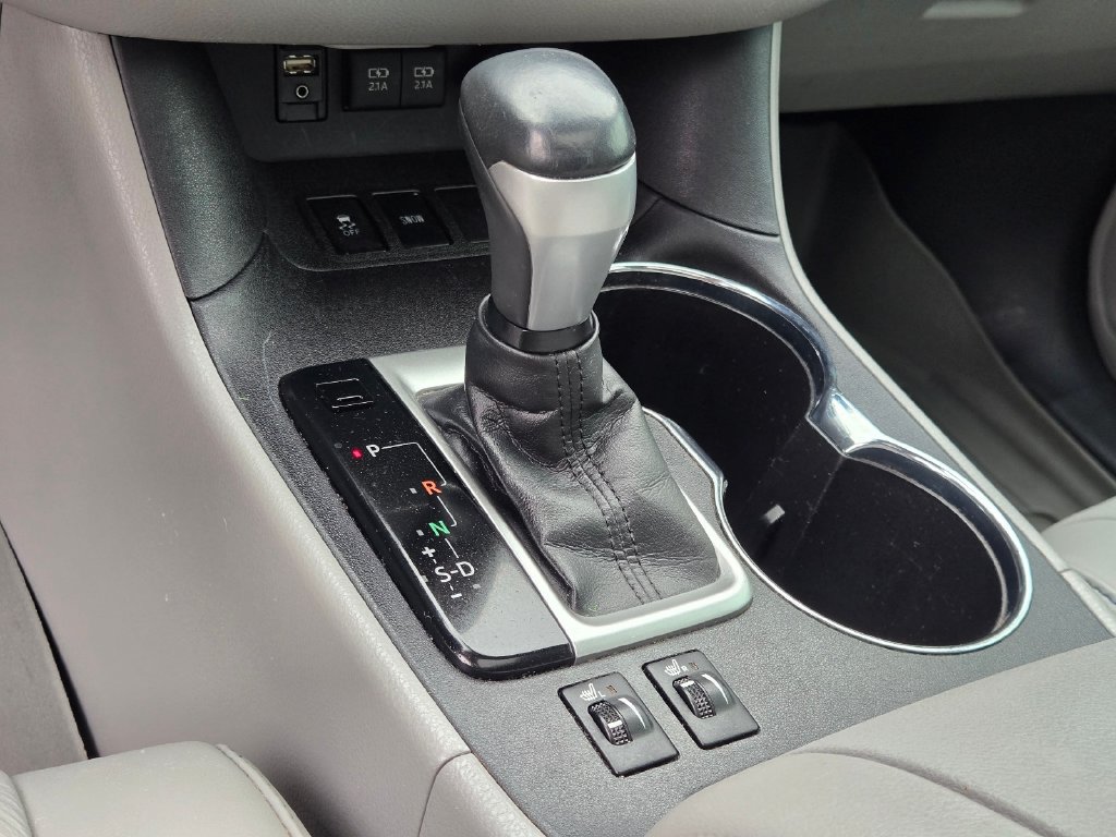 Used 2018 Toyota Highlander XLE FWD image 29