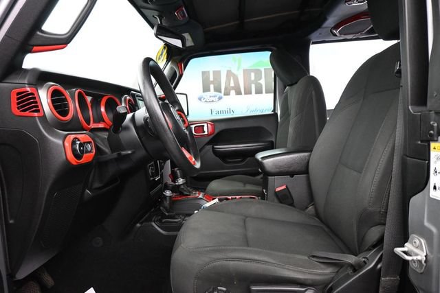 Used 2018 Jeep Wrangler Sport AWD/4WD image 9