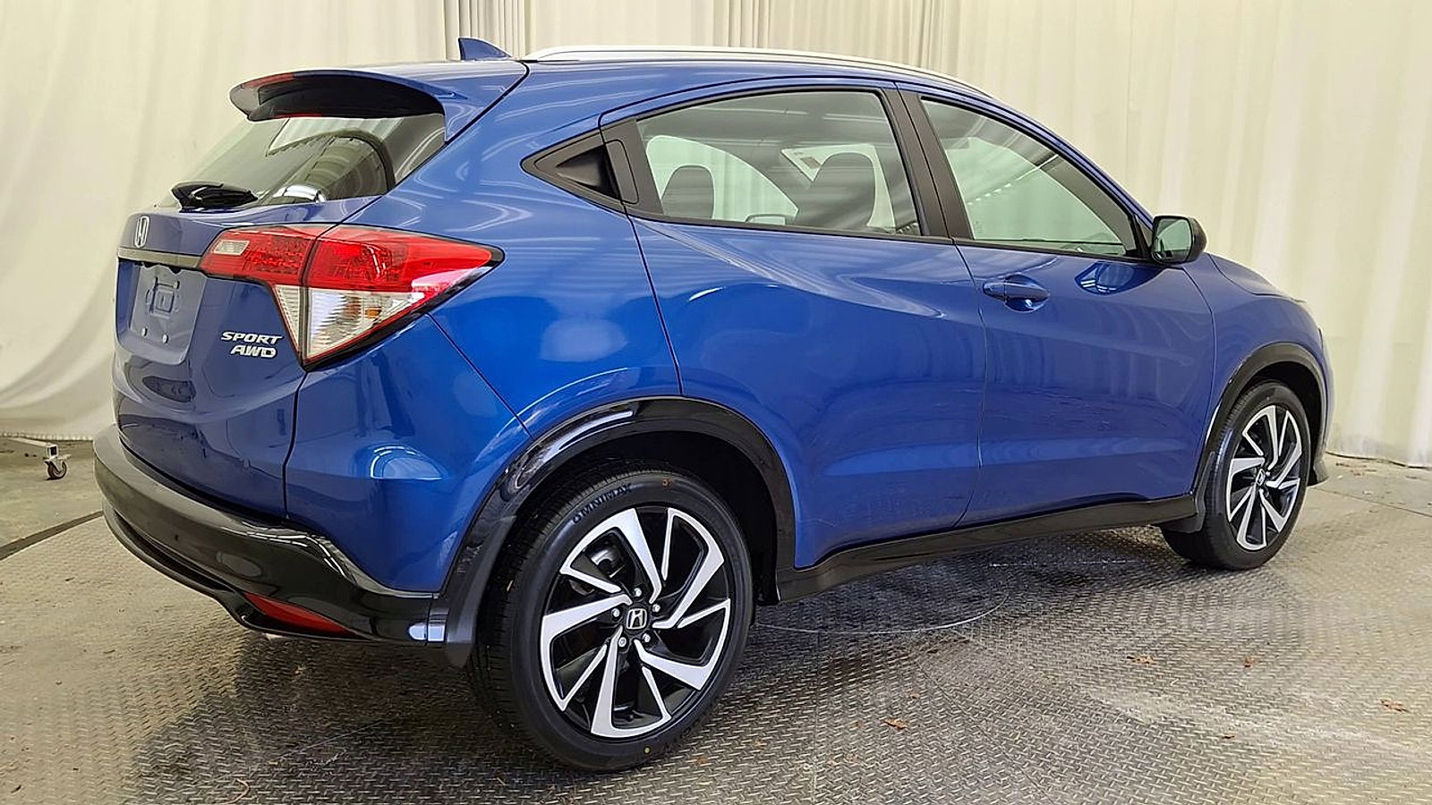 Used 2020 Honda HR-V Sport image 3