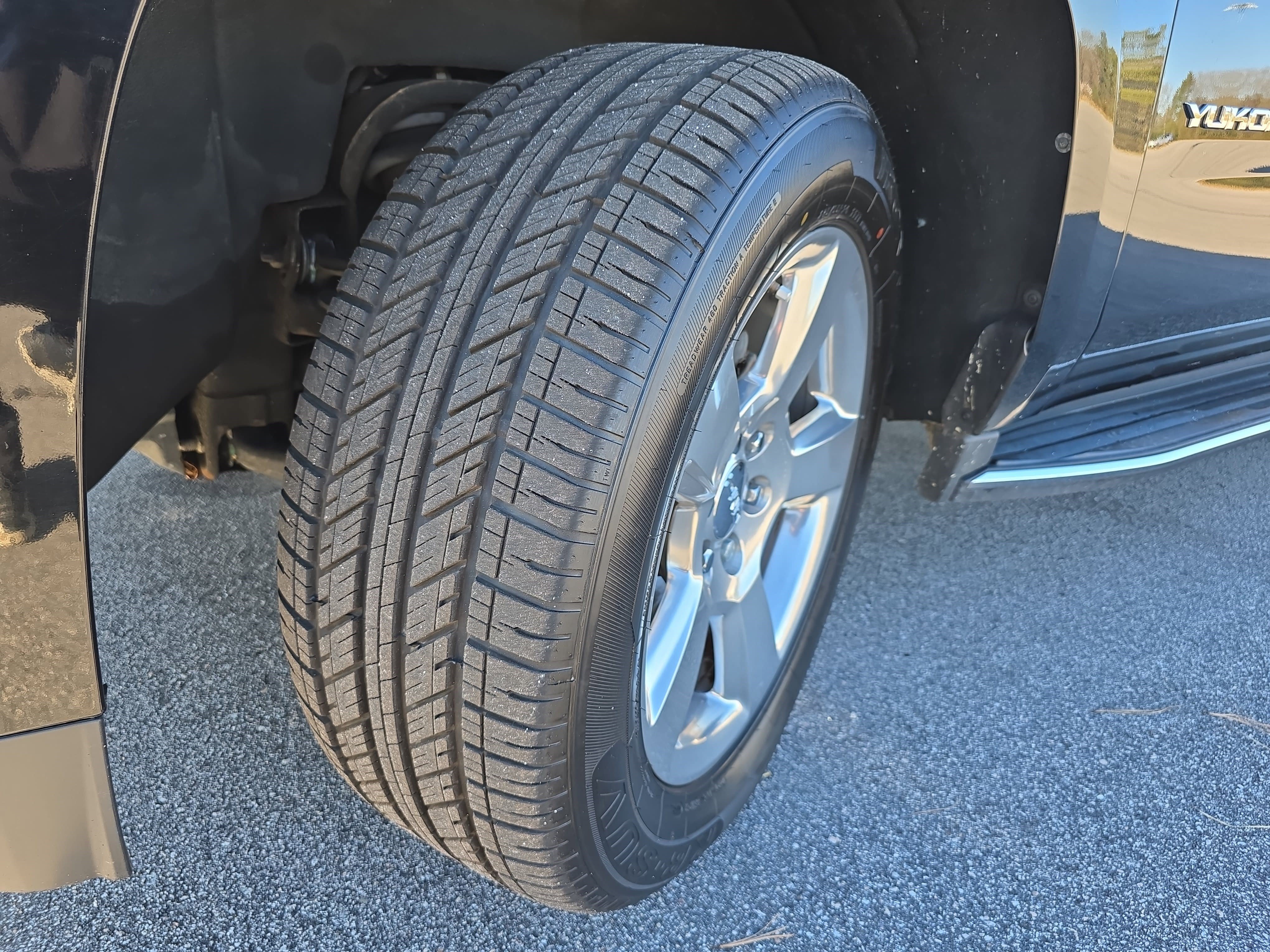 Used 2019 GMC Yukon SLT image 35